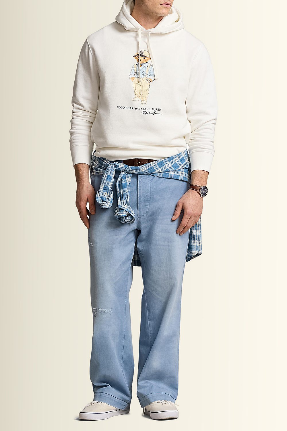 תמונת כל הלוק של סווטשירט קפוצ'ון